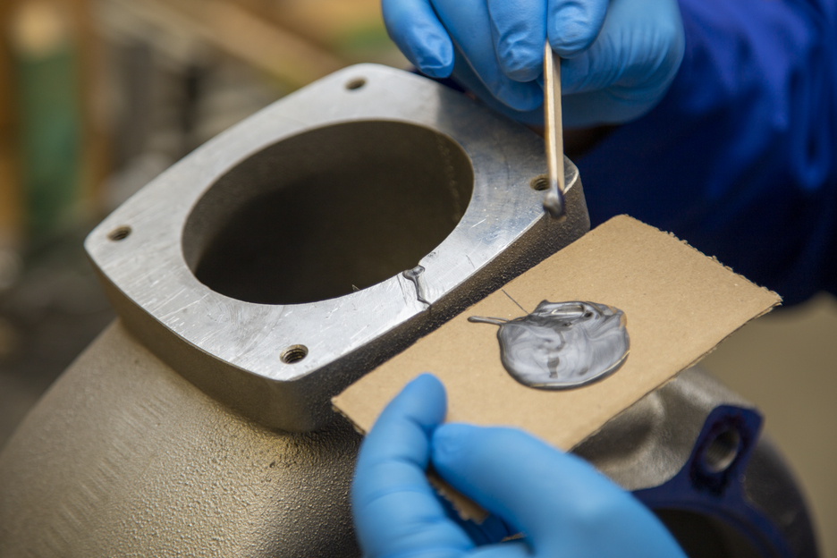 Aluminium Minute Adhesive | Liquid metal epoxy resin adhesive