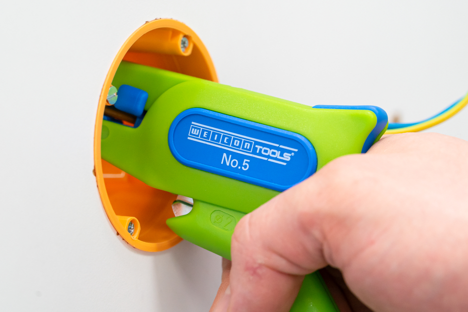 Abisolierzange No. 5 Green Line | Nachhaltiges Abisolierwerkzeug |für alle gängigen flexiblen und massiven Leiter | Arbeitsbereich 0,2 -  6,0 mm²