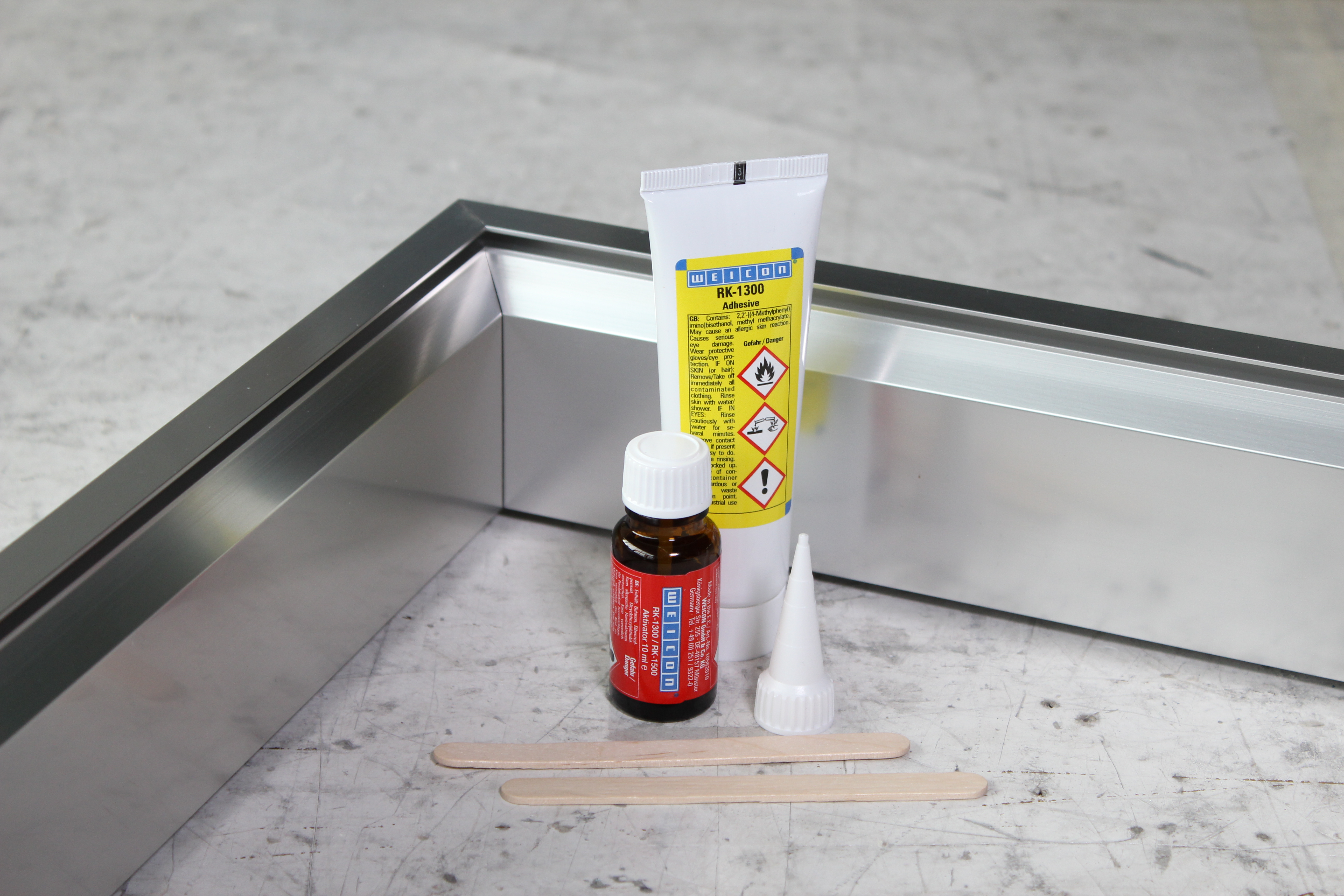 Aluminium Minute Adhesive | Liquid metal epoxy resin adhesive