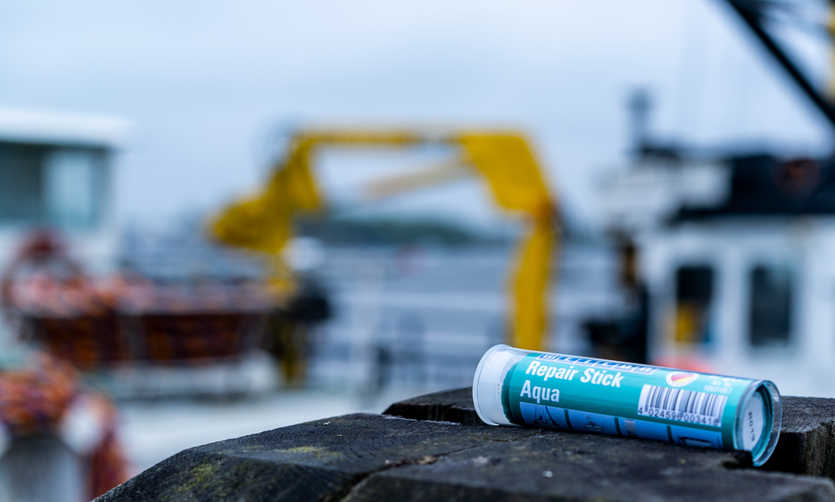 Repair Stick Aqua | Pâte à modeler de réparation pour applications sous l'eau