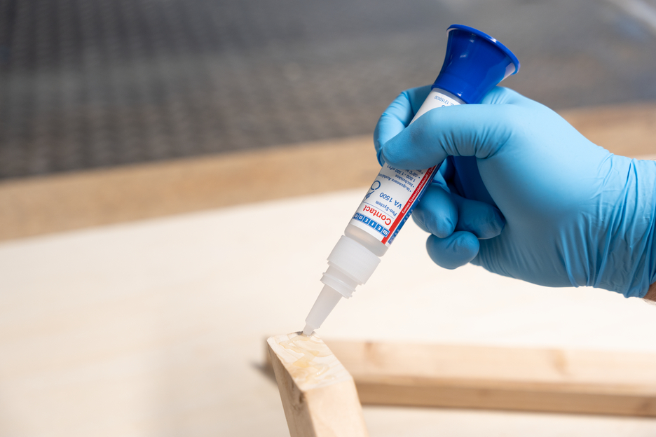 VA 1500 Adhésif Cyanoacrylate | Adhésif instantané pour caoutchouc, métal, matériaux absorbants et poreux