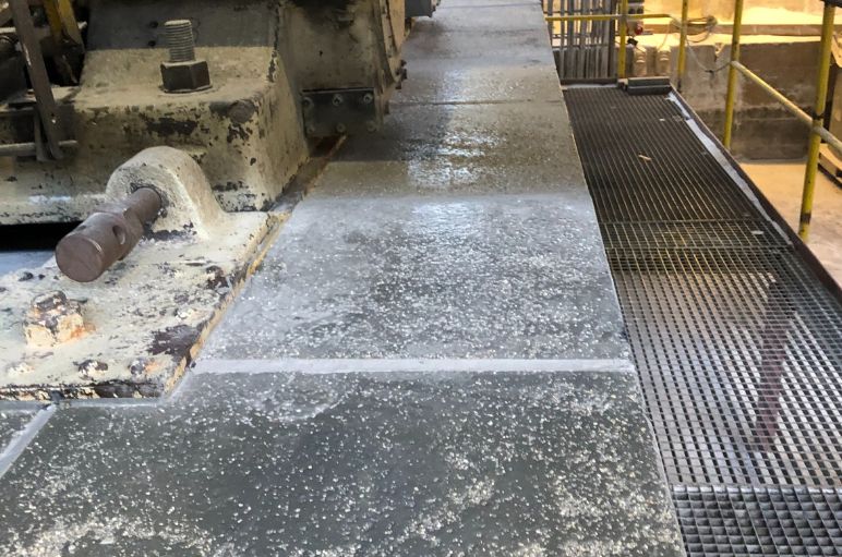 Reparierte Bodenplatte