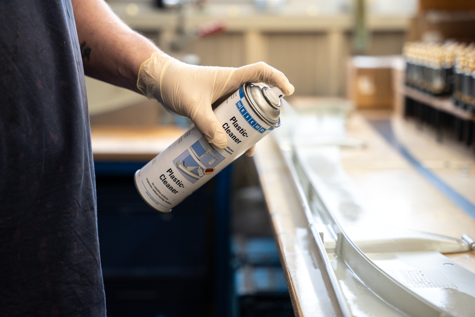 Plastic Cleaner
