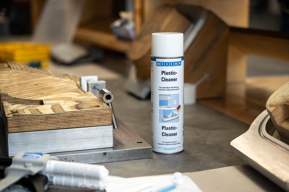 Plastic Cleaner | for cleaning plastic applications