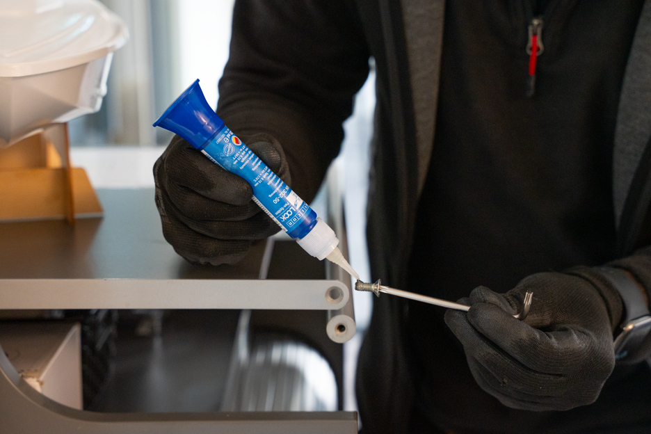WEICONLOCK® AN 302-50 Schrauben- und Stehbolzensicherung