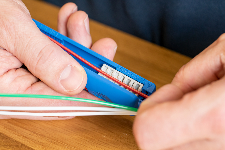 Fibre optique Fibre Tube No. 2 | Tool for stripping special buffer tubes on fibre optic cables
