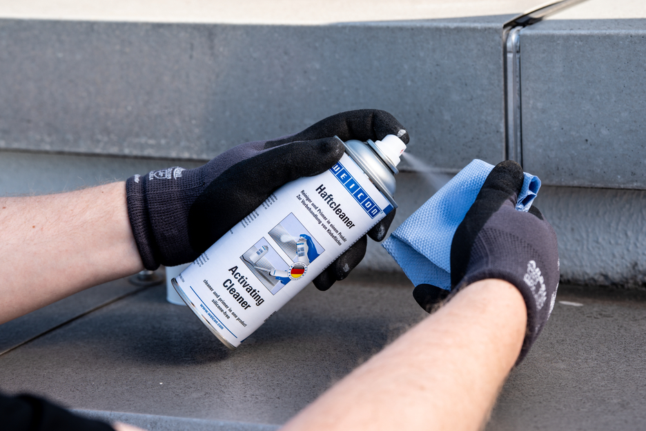 Spray Nettoyant-Activateur de surface | Degreaser and adhesive primer before bonding