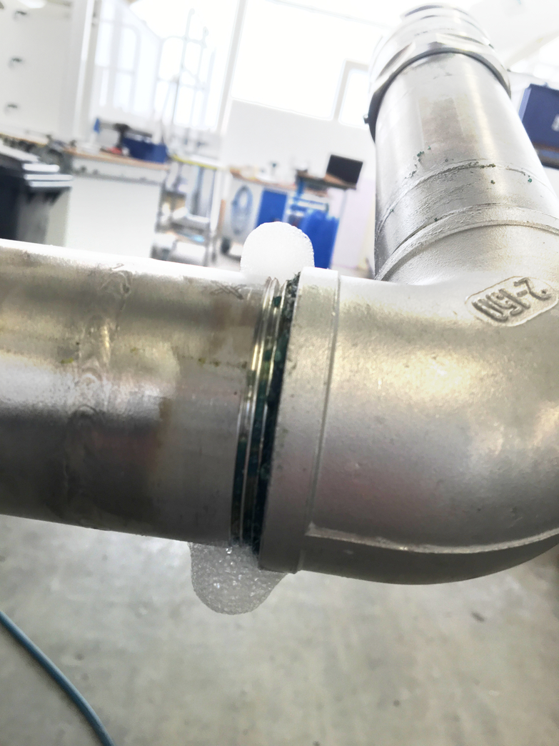 Lecksuch-Spray dickflüssig