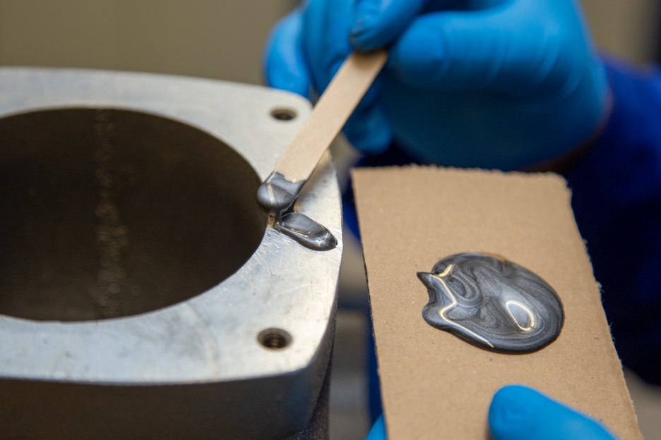 Aluminium Minute Adhesive | Liquid metal epoxy resin adhesive